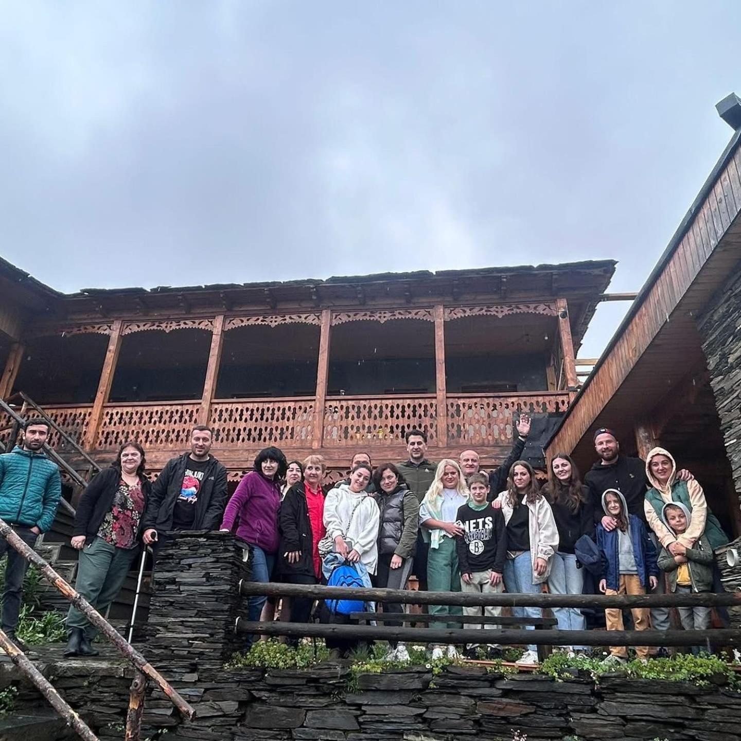 Guesthouse Lasharai Omalo 外观 照片