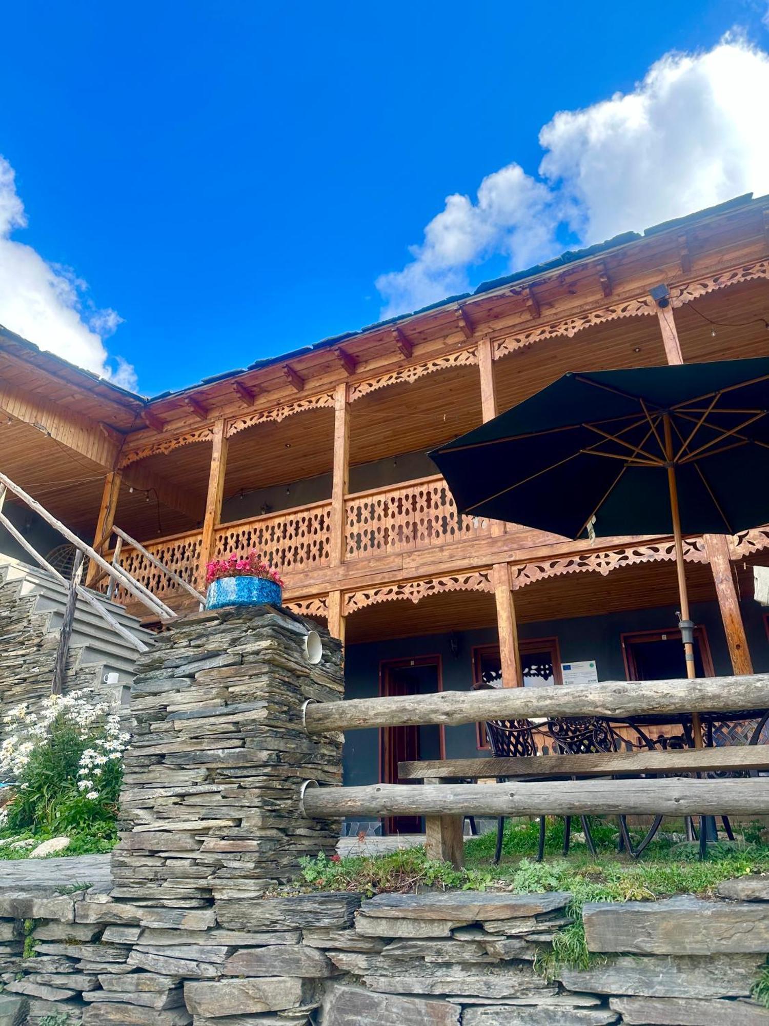 Guesthouse Lasharai Omalo 外观 照片